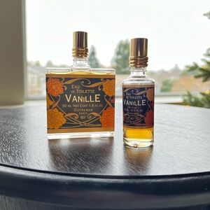 Anthropologie Vanille Perfume (Vanilla scent)
